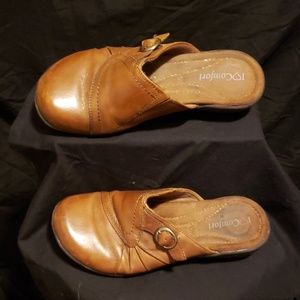 Slip ons